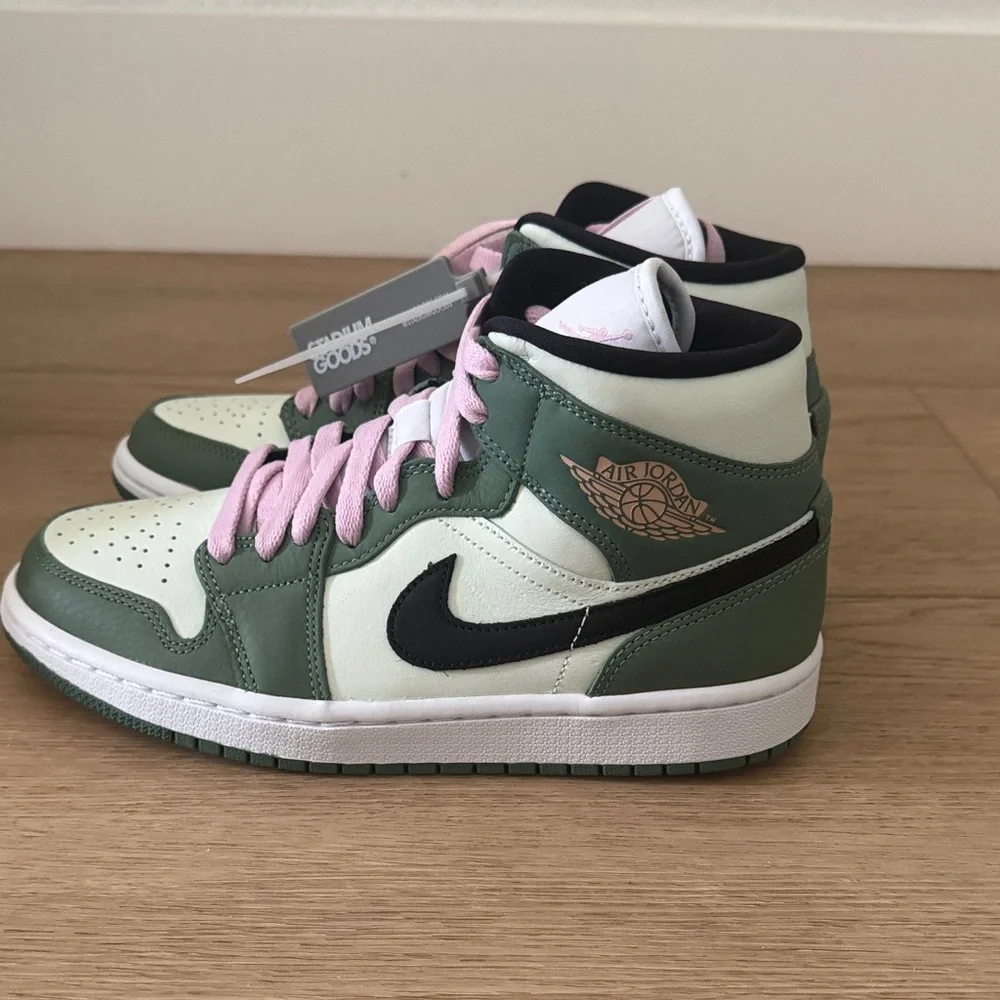 Air Jordan’s Nike Women's Green and Pink High-Top Sneakers - Picture 4 of 11